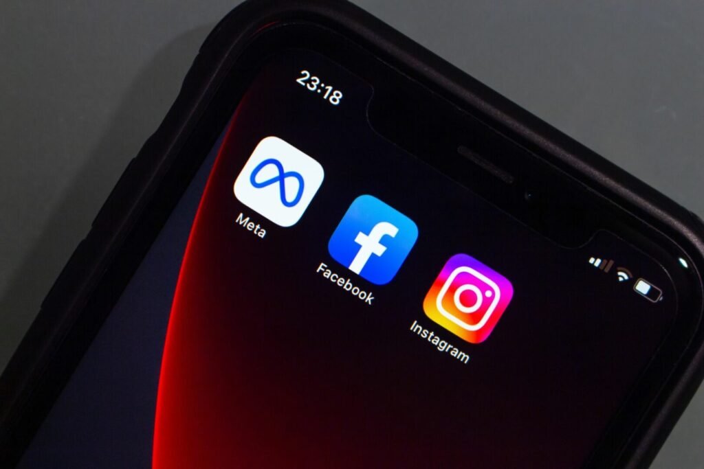 Cum funcționează noua schemă de șantaj pe Instagram: escrocii folosesc breșele de copyright pentru a extorca creatorii 1